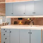 4 Person In