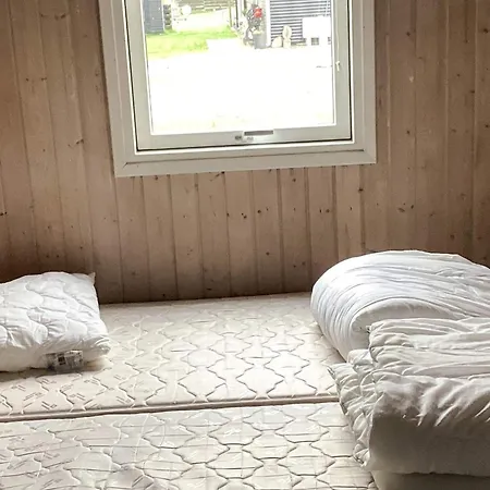Дом отдыха 4 Person In Hals
